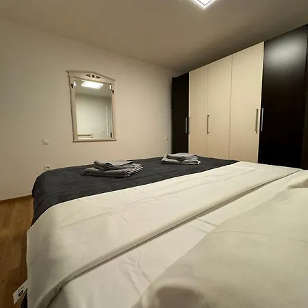 Valentinas Garden سبليت