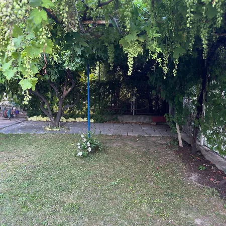 Valentinas Garden شقة سبليت